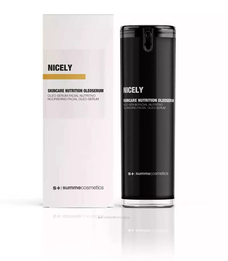 Sanftes Einmassieren des Serums auf Gesicht und Hals. Summecosmetics